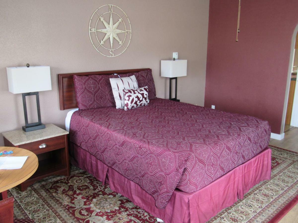 Captain Cook Inn Lincoln City Bagian luar foto
