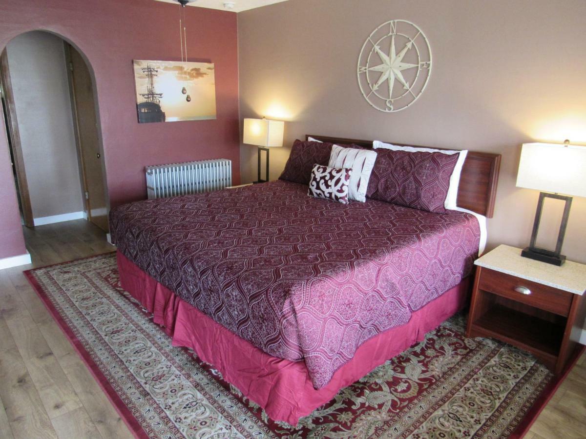 Captain Cook Inn Lincoln City Bagian luar foto
